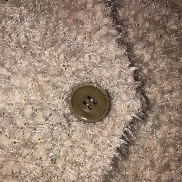 Between me & you S Oversized Chenille Knit Eyelash Long One Button Sweater - Picture 10 of 12